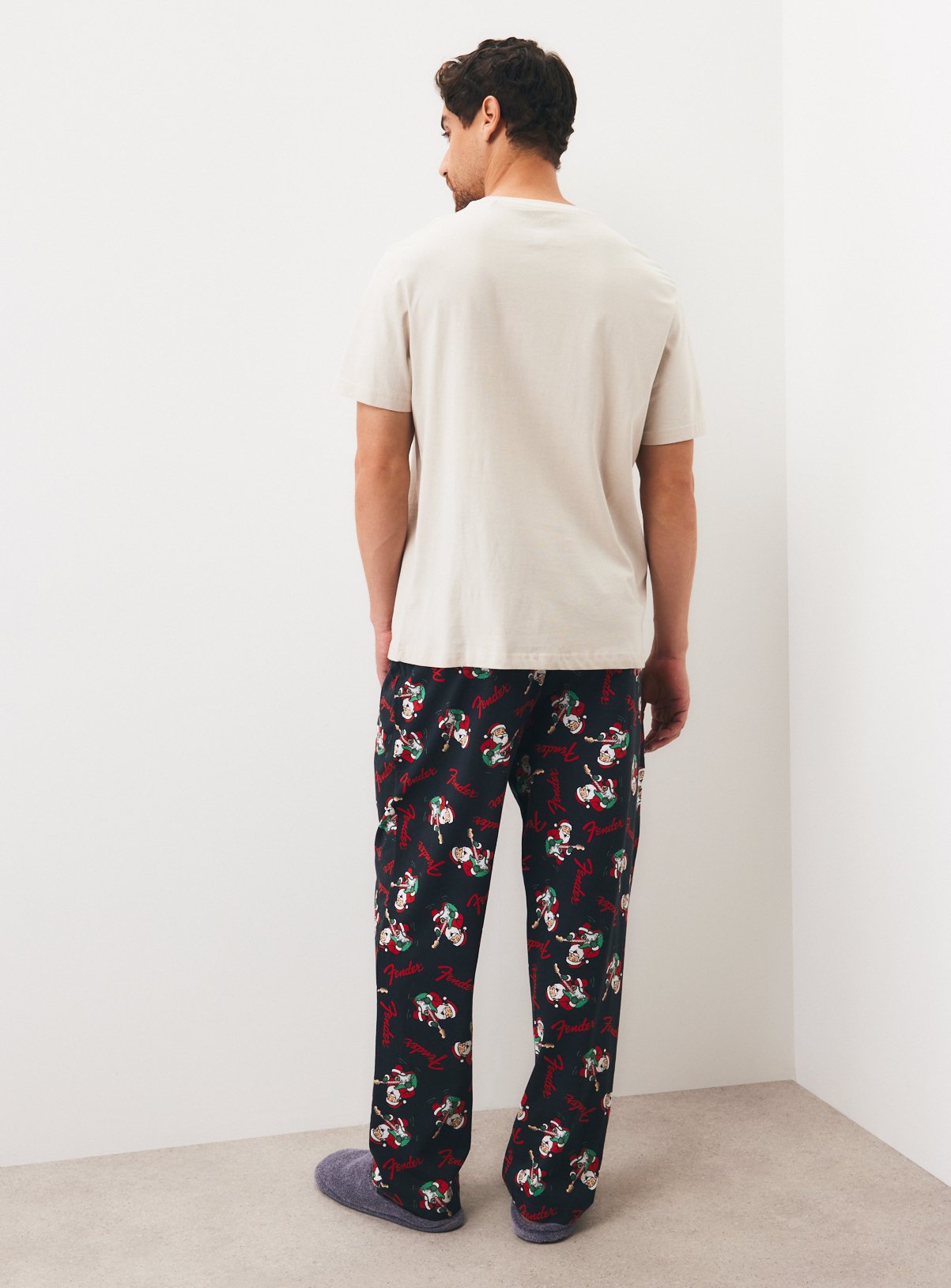 Christmas Fender 'Spirit of Rock & Roll' 2-Piece Pyjama Set S - Image 5 thumbnail